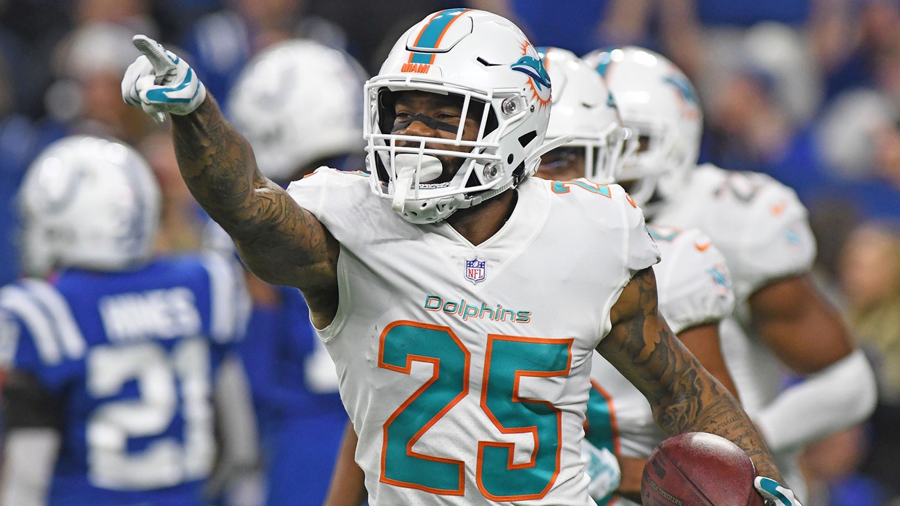 Dolphins star DB Xavien Howard doubtful for Sunday's game at Vikings