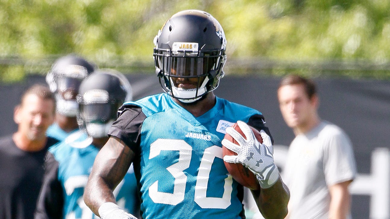 Jaguars put RB Bernard Pierce on IR