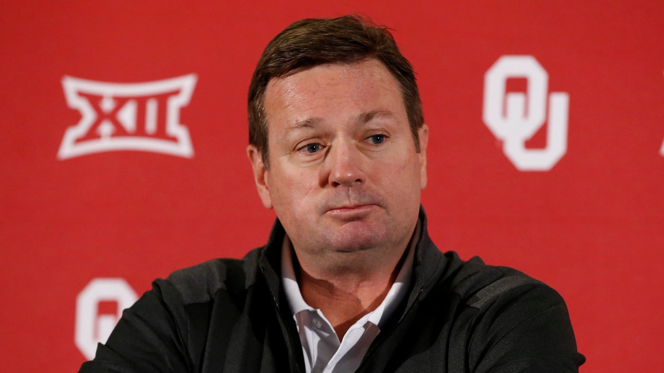Stoops takes responsibility for Sooners' underwhelming season