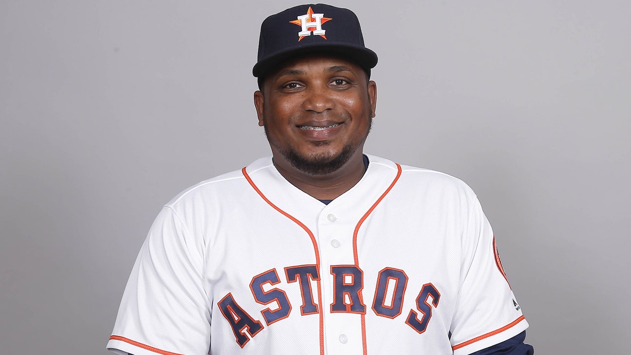 Rays hire longtime Astros minor league manager Rodney Linares as new 3rd base coach