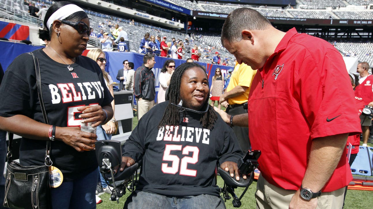 Buc for Life: Eric LeGrand honors late Bucs owner Malcolm Glazer