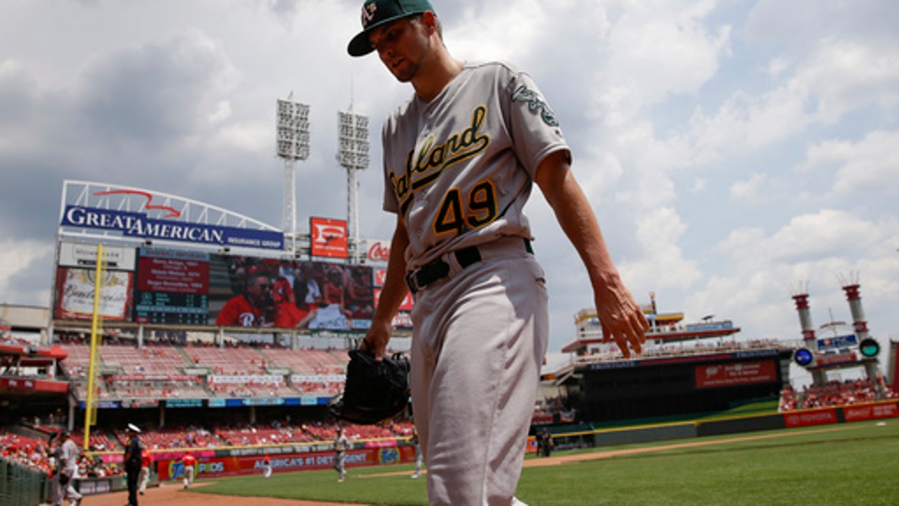 Semien, Smolinski lead A's past Reds 6-1 to snap 7-game skid