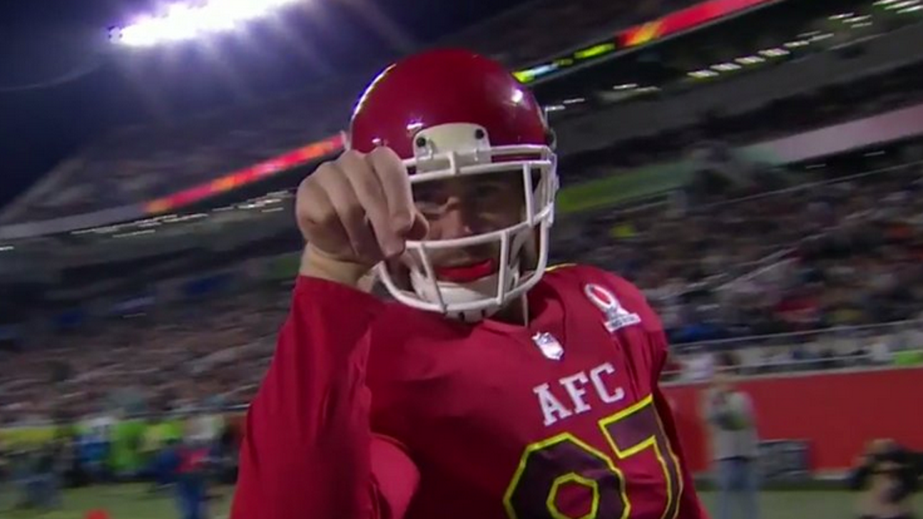 Chiefs tight end Travis Kelce scores touchdown, performs 'Salt Bae'-inspired celebration