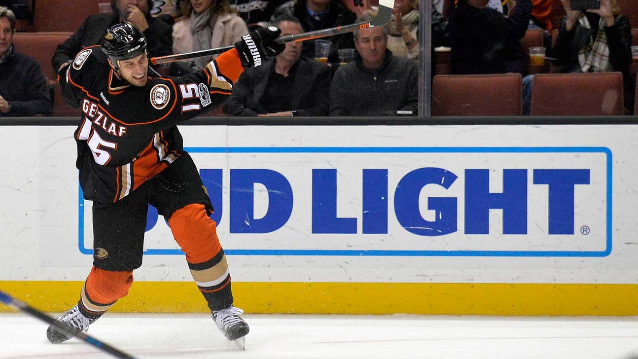 Streaking Ducks take on NHL's worst team in Avalanche