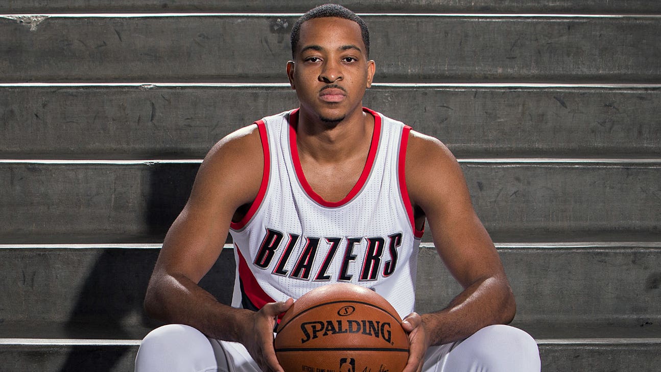 C.J. McCollum's dribbling exercise will immediately hypnotize you
