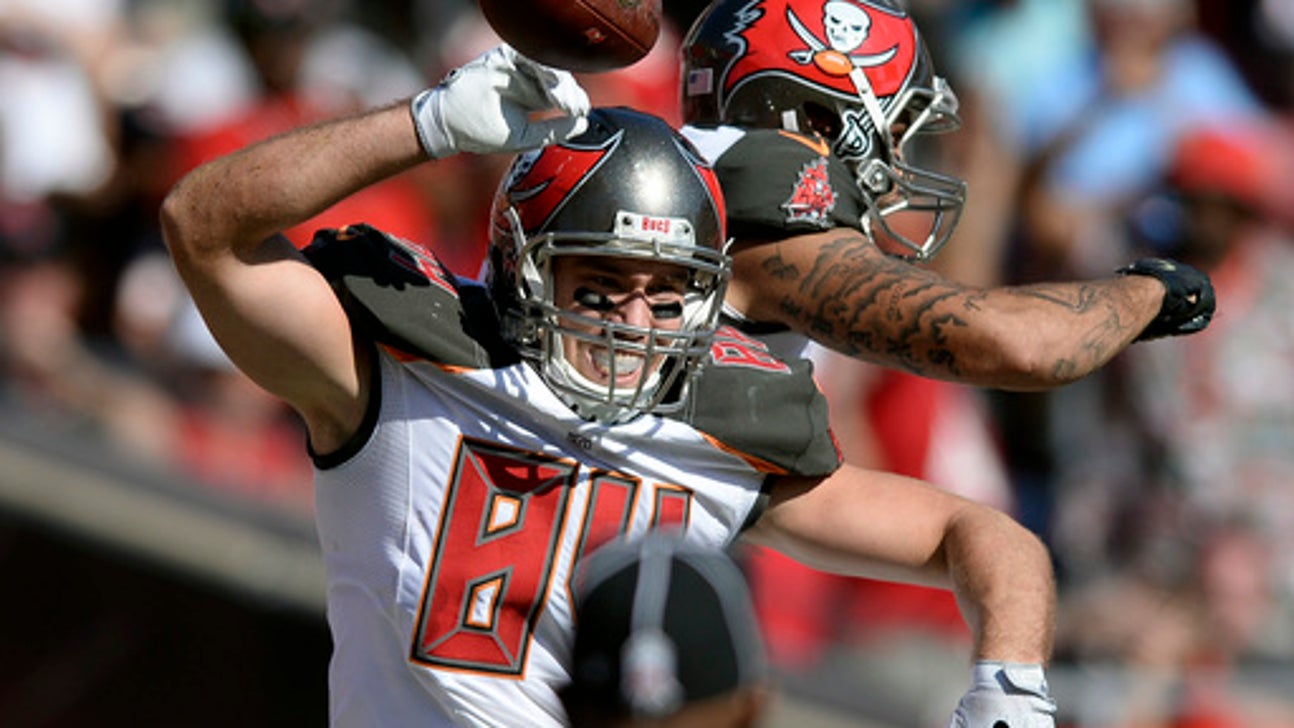 Cutler, Bears undermine themselves in 36-10 loss to Bucs