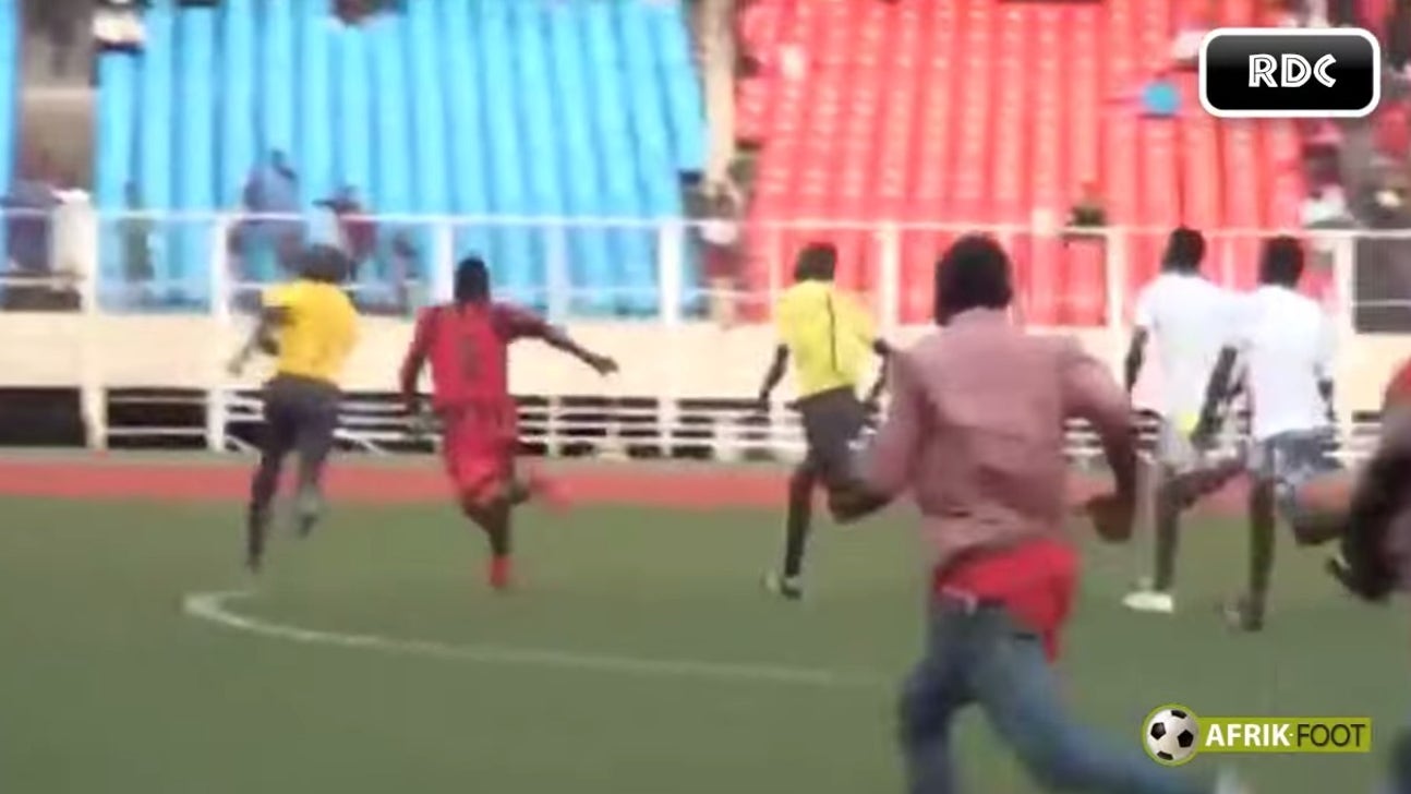Soccer referee brutally attacked by fans in Congo