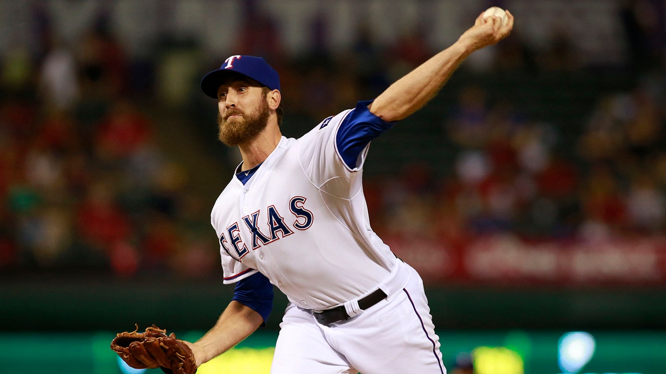 Shoulder soreness sidelines Rangers Kirkman | FOX Sports