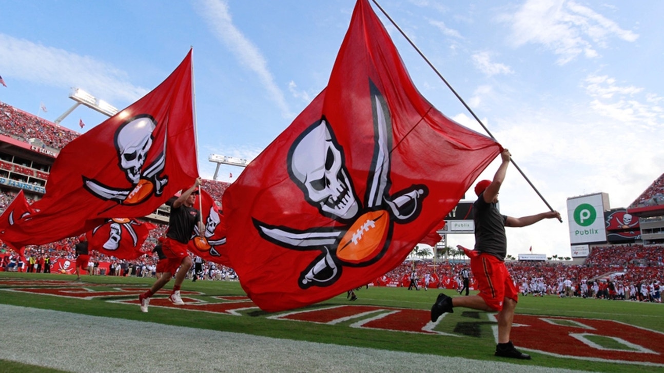 Former Buccaneers' Coach Sam Wyche Waiting for a New Heart