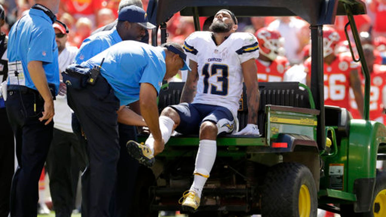 Knees headline early injury report on NFL opening weekend