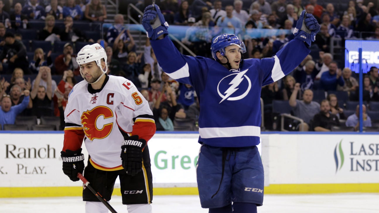 Cedric Paquette's big night latest example of Lightning's depth