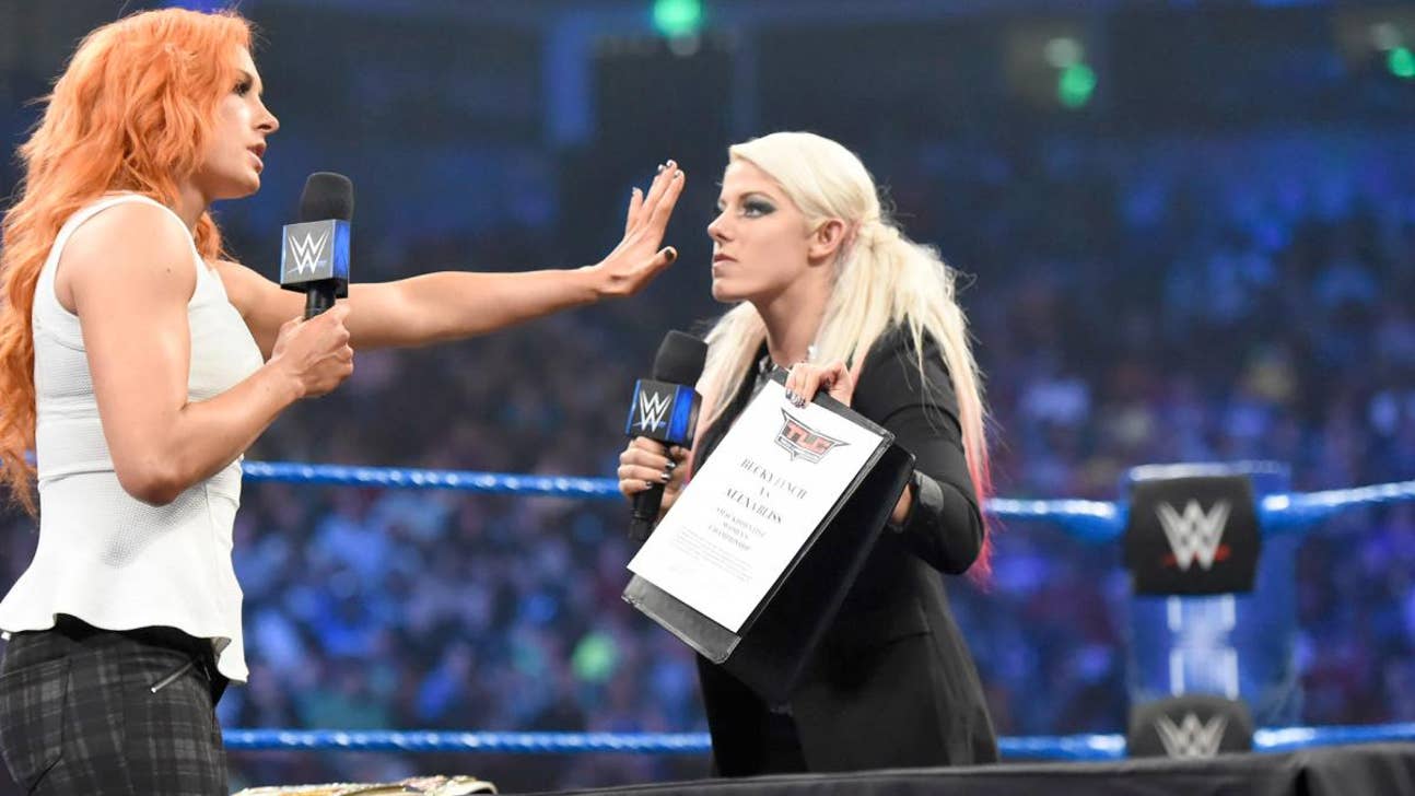 WWE TLC 2016: 3 Reasons Alexa Bliss Should Defeat Becky Lynch