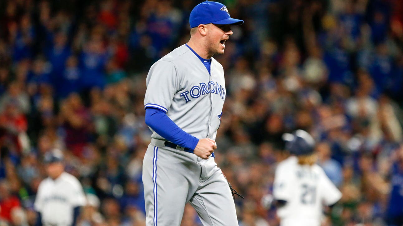 Indians add reliever Joe Smith in trade