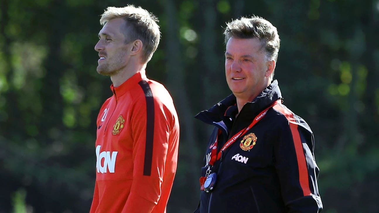 United boss Van Gaal confirms Fletcher in talks with West Ham