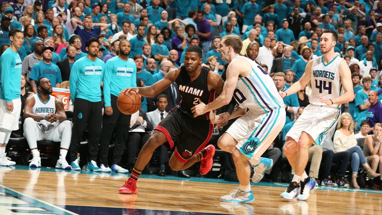 Dwyane Wade, Heat hang on to force Game 7 with Hornets
