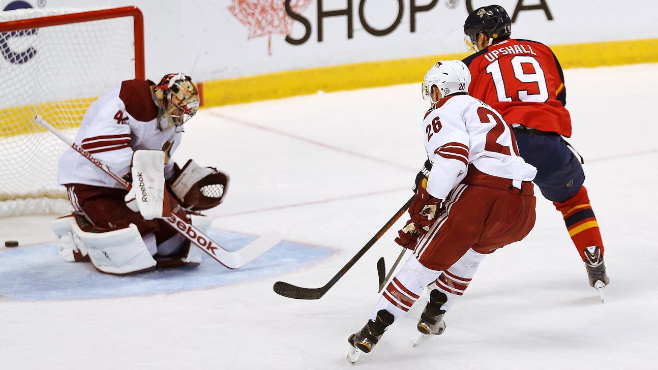 Upshall tally in 3rd helps Panthers edge Coyotes