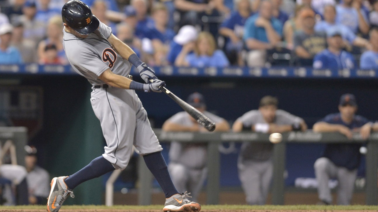 Kinsler's double keys Tigers' rally in 7-4 win over Royals