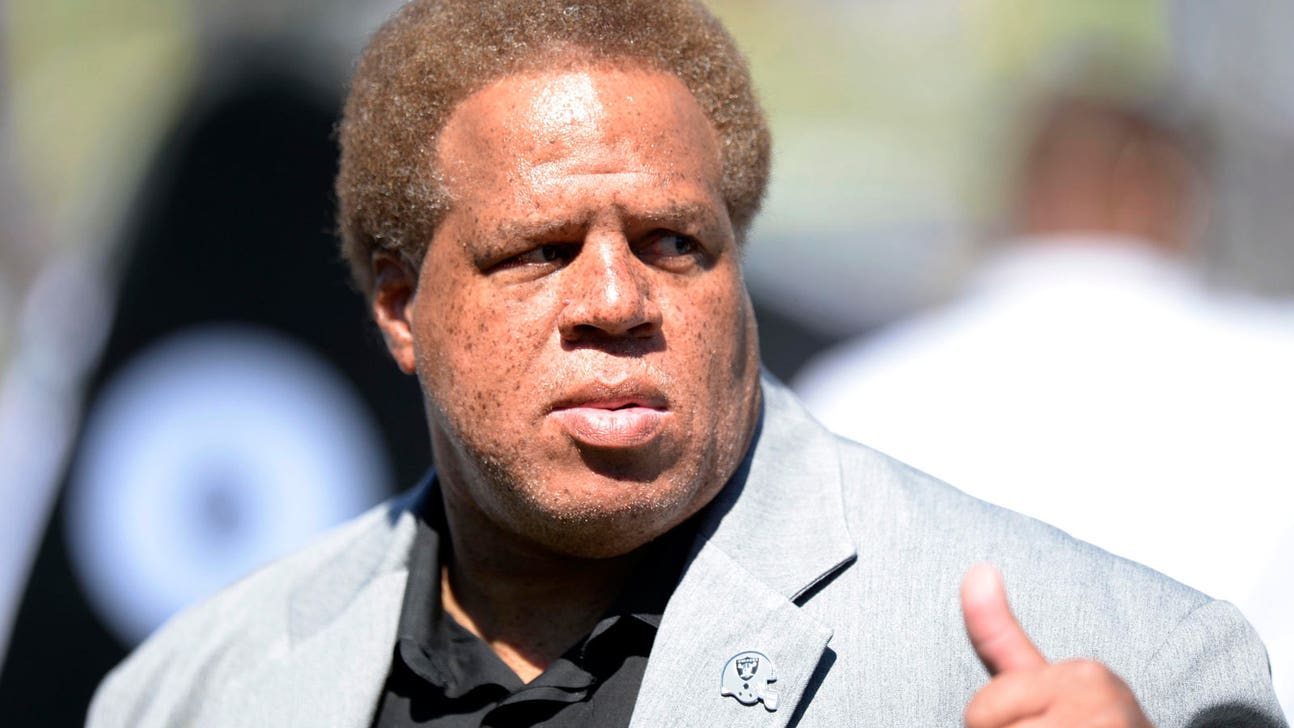 Packers return Reggie McKenzie's long-lost stolen Super Bowl ring
