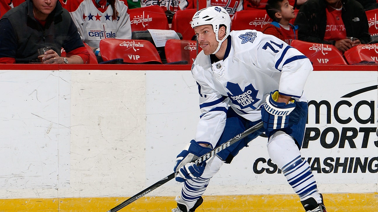 Maple Leafs' Bozak, Clarkson miss start of training camp