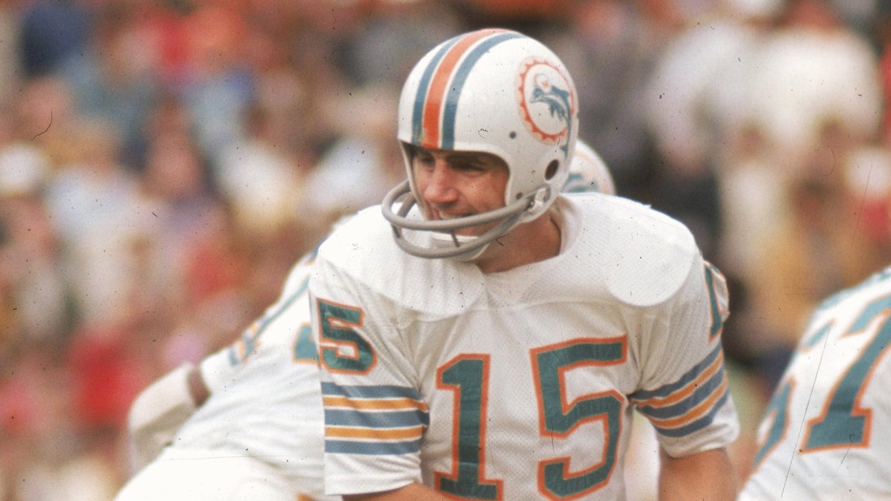 Former Dolphins quarterback Earl Morrall dies at 79