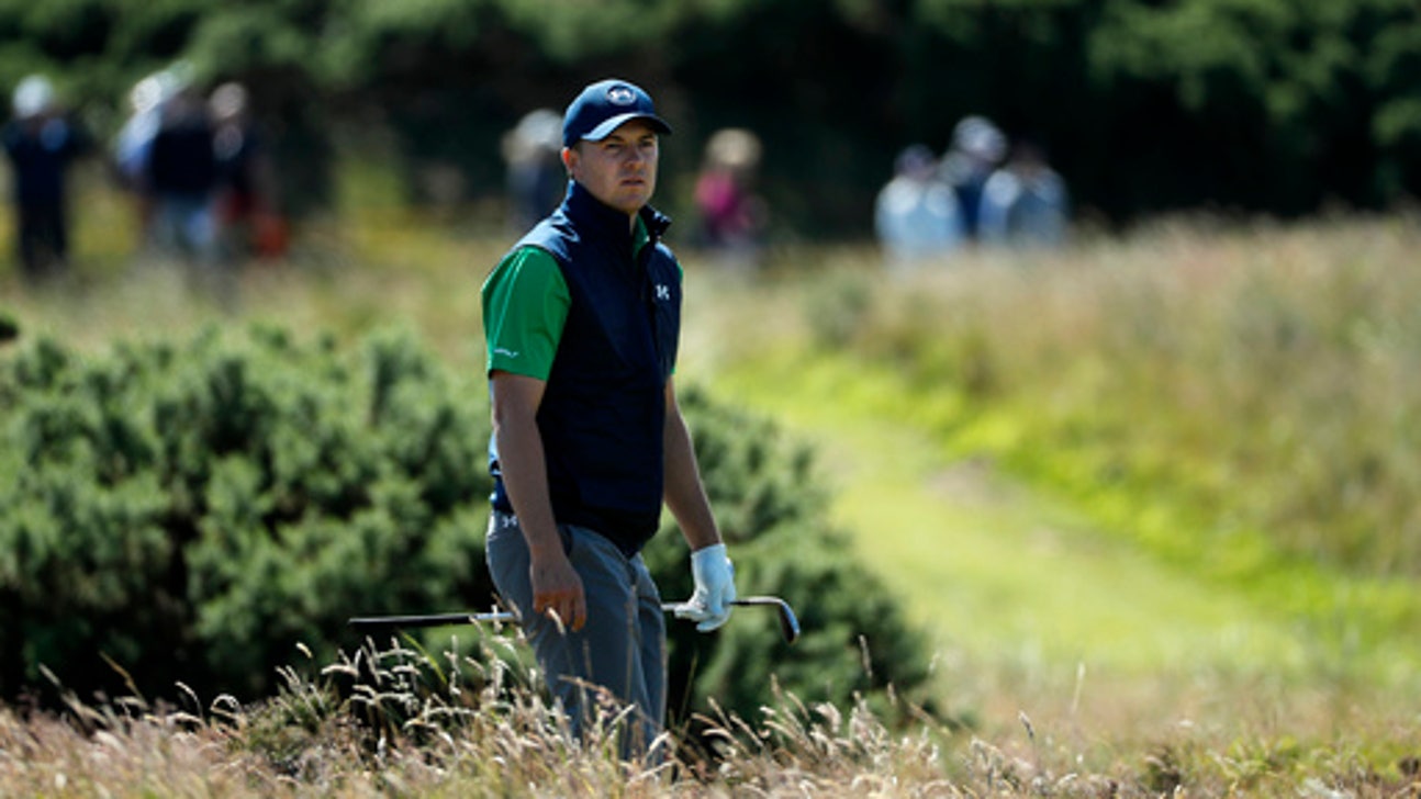 Train wreck: 'Railway' hole derails top golfers at Troon