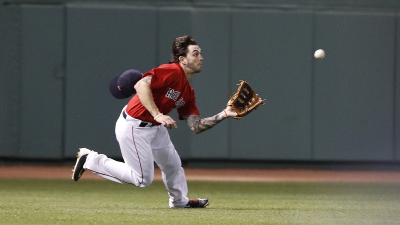 Boston Red Sox: Will Blake Swihart start in the outfield in 2017?