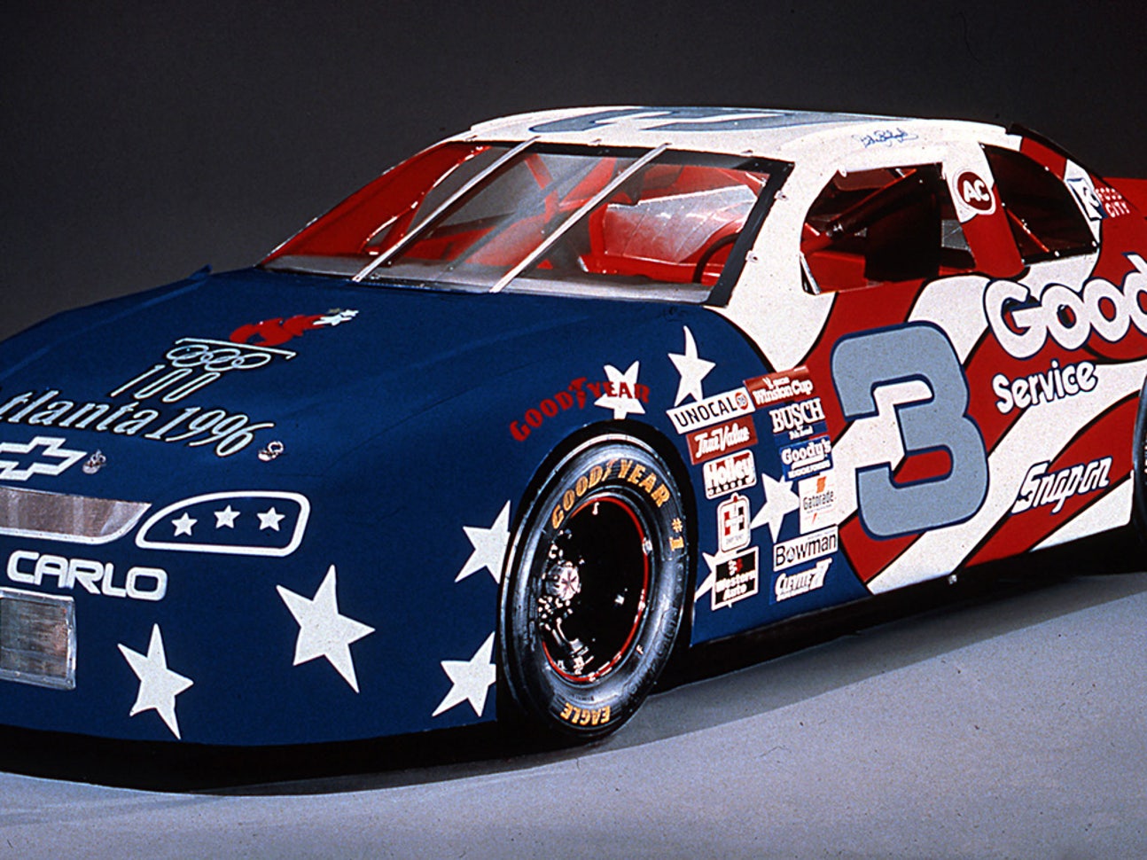 a3361f6f-081116-NASCAR-Dale-