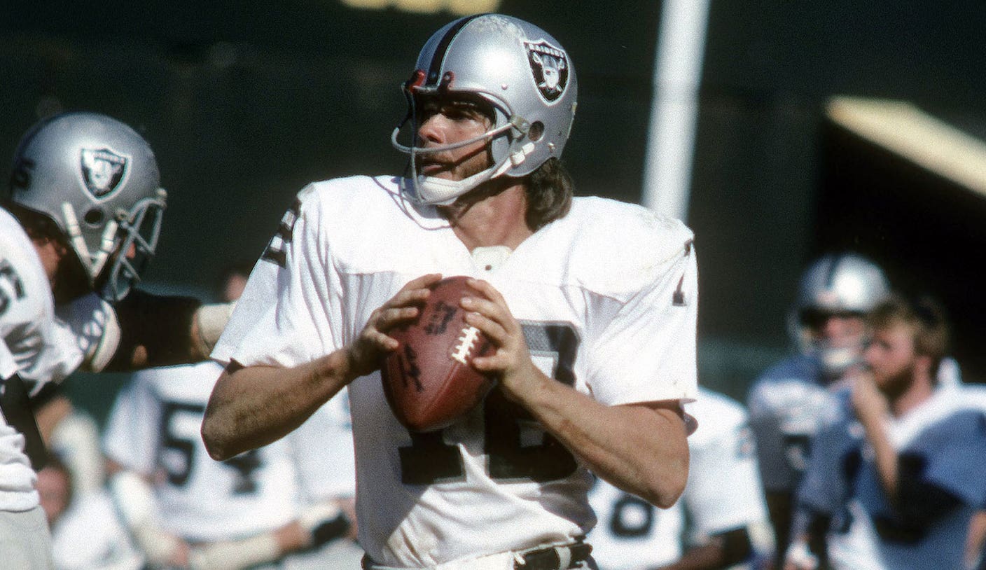 'A perfect quarterback': Raiders legend Ken Stabler dies at age 69