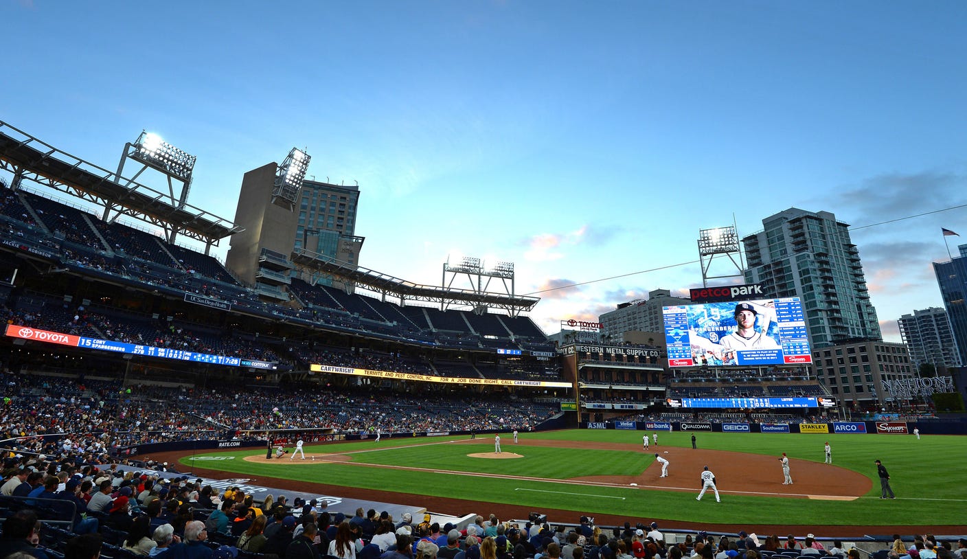 San Diego Padres Fantasy Camp, A fan lives the MLB experience for a week