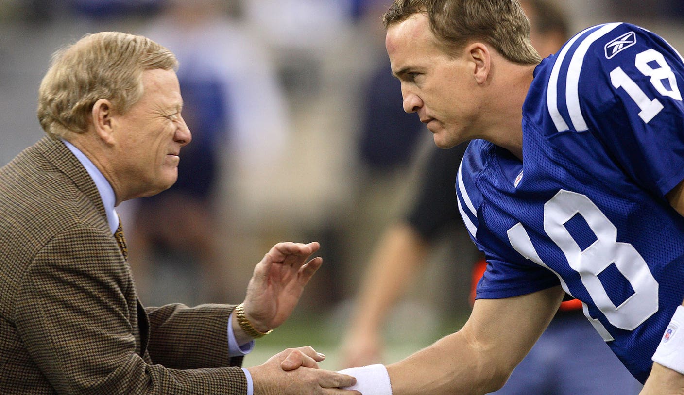 Bill Polian says Peyton Manning has fallen prey to a 'smear' campaign