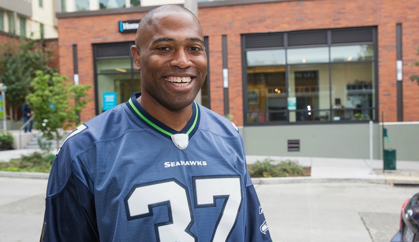 Where Are They Now: Shaun Alexander's Seahawks made Seattle a