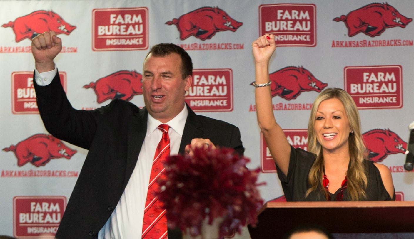 Arkansas coach Bret Bielema claimed he was a history professor when he  first met his wife | FOX Sports