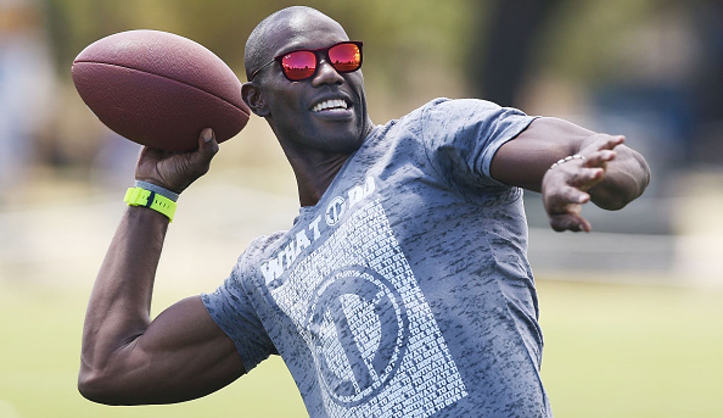 Terrell Owens says he's ready to take '#VetMin' to return to 49ers