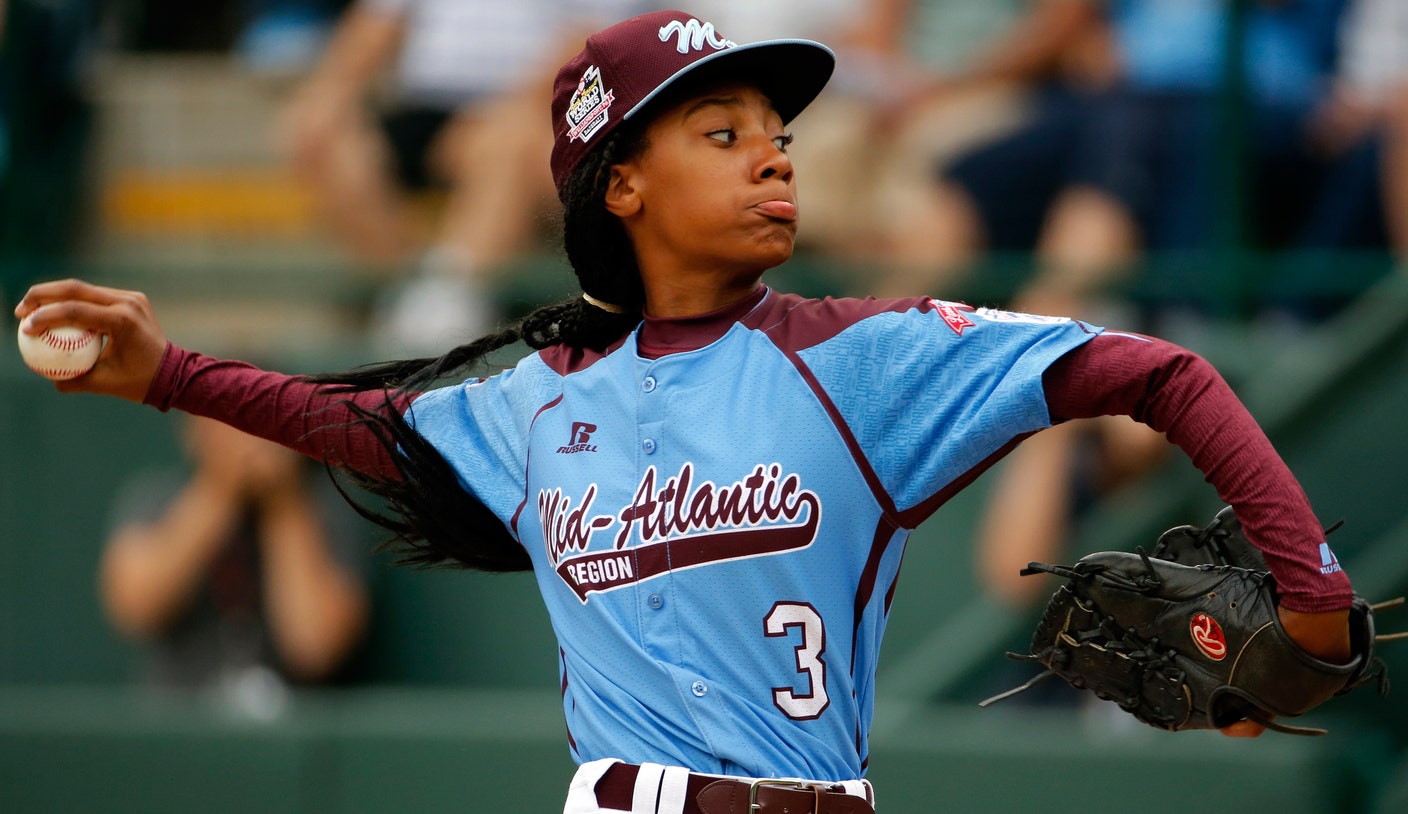 Mo'ne Davis gets another magazine cover, is named Sports Illustrated's  'SportsKid of the Year