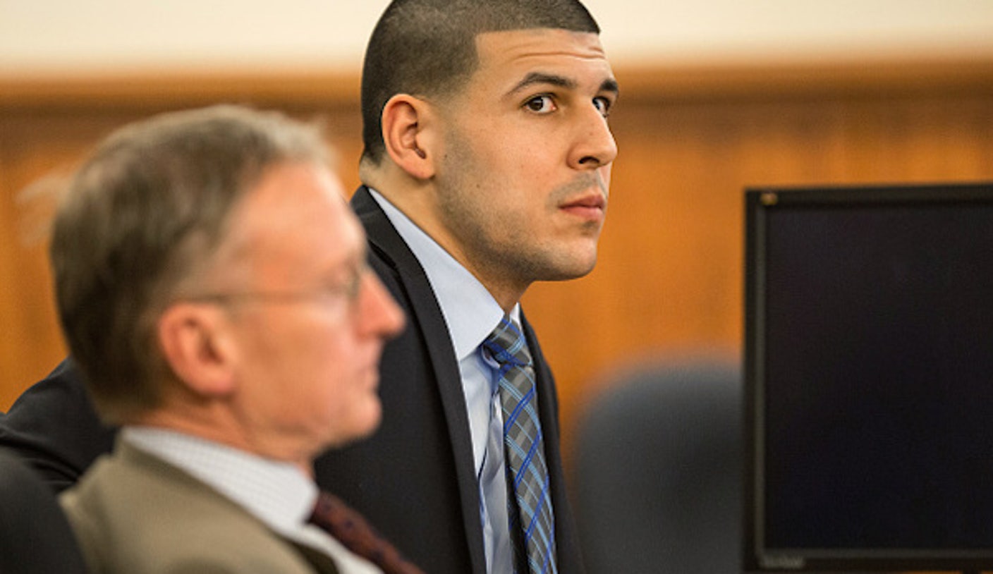 did aaron hernandez smoke cigarettes How did Aaron Hernandez pass