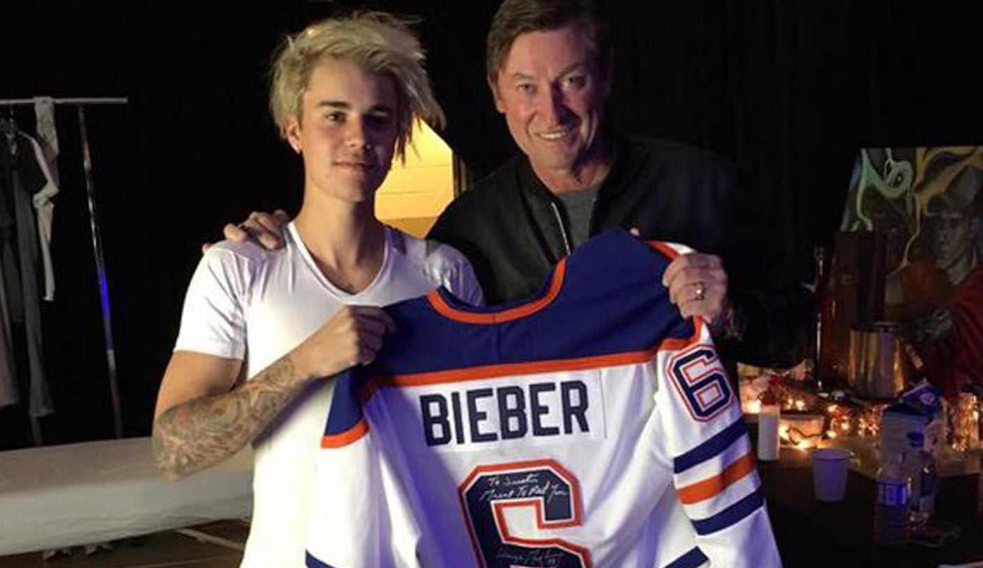 Wayne Gretzky acted like a Justin Bieber fanboy for a night