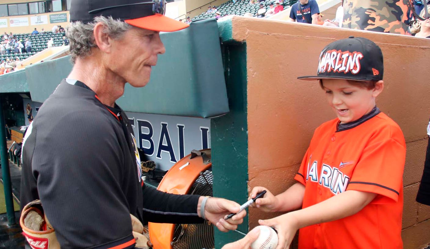 Miami Marlins Brett Butler Says He Takes Pride in Signing Autographs for  Fans — Sports Speakers 360 Blog