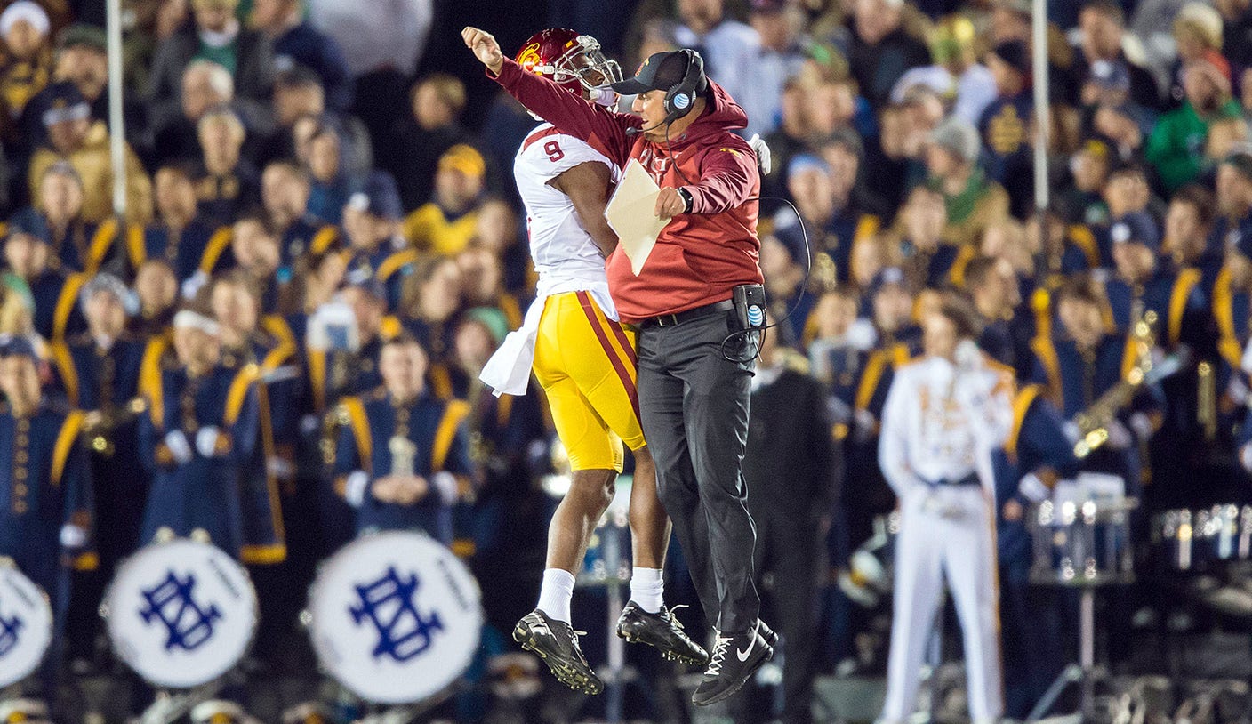 JuJu Smith-Schuster had hand surgery, joins USC practice wearing