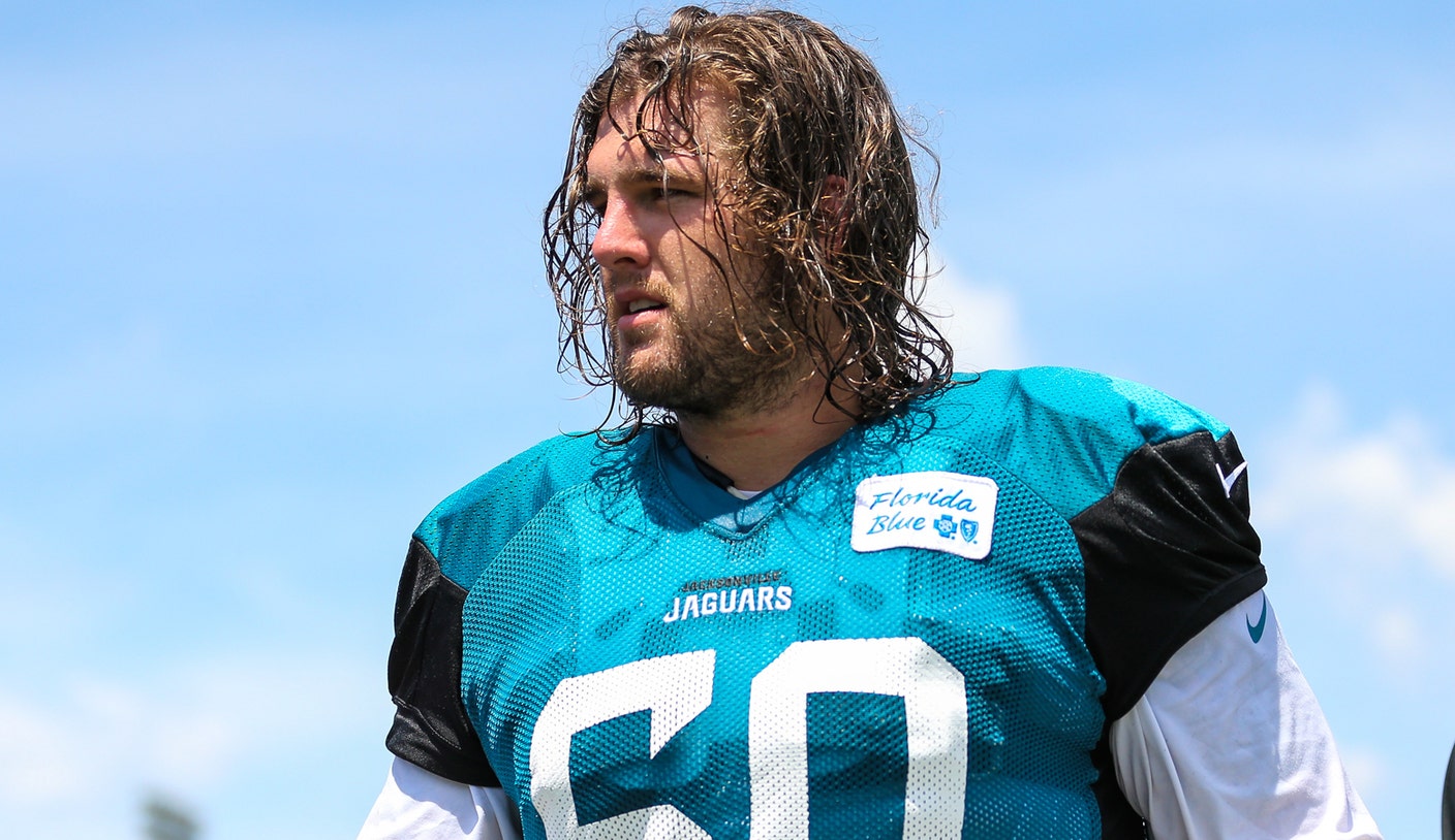 Center Mike Brewster a key cog in Jaguars' re-tooled offensive