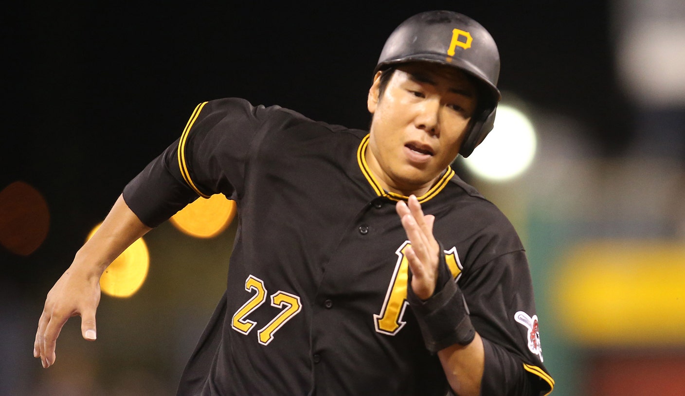 Pirates' Jung Ho Kang reveals tattoo of himself on his leg