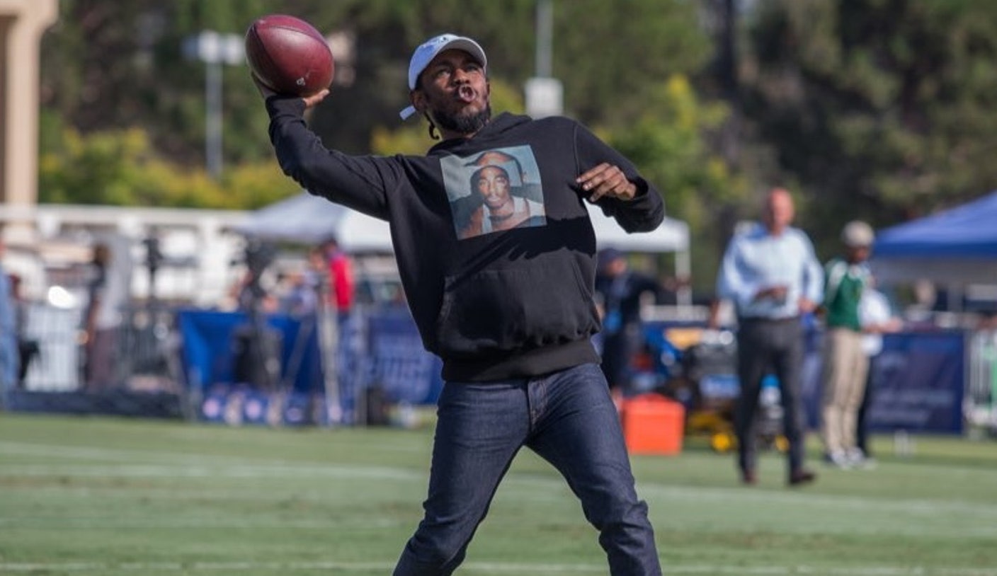 Watch Kendrick Lamar show off his receiving skills at Rams camp