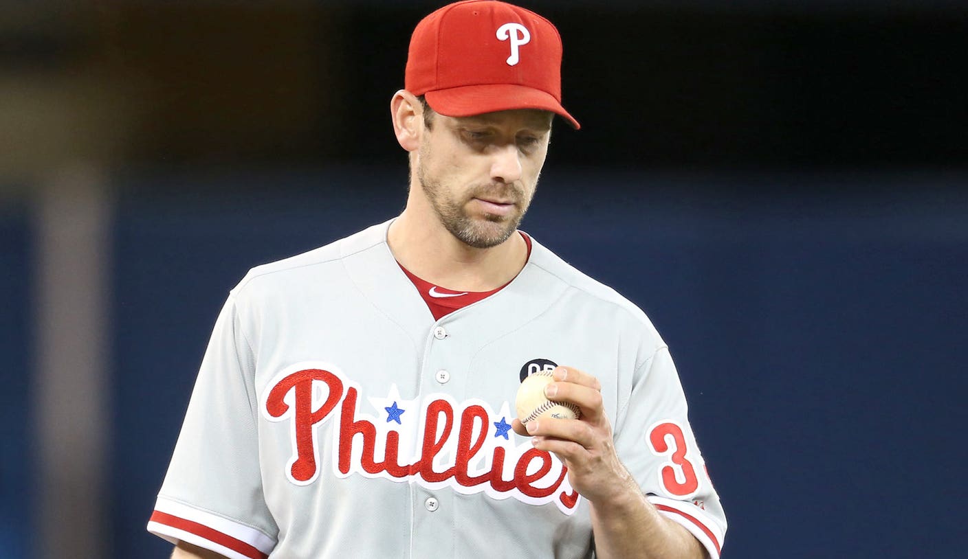 Phillies' Cliff Lee says elbow surgery would end season, perhaps career
