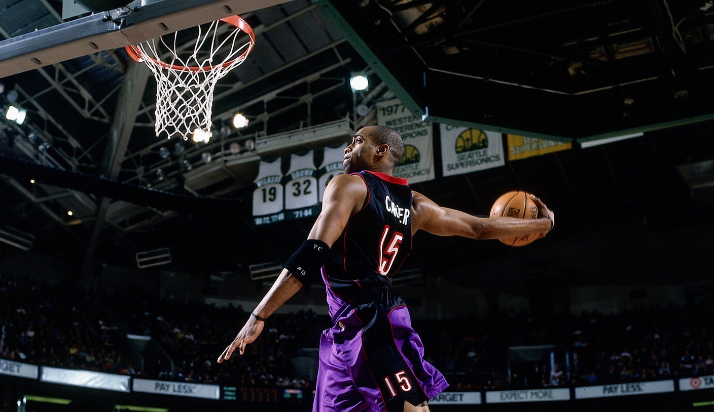 2000: Vince Carter Brings New Life to the Slam Dunk Contest