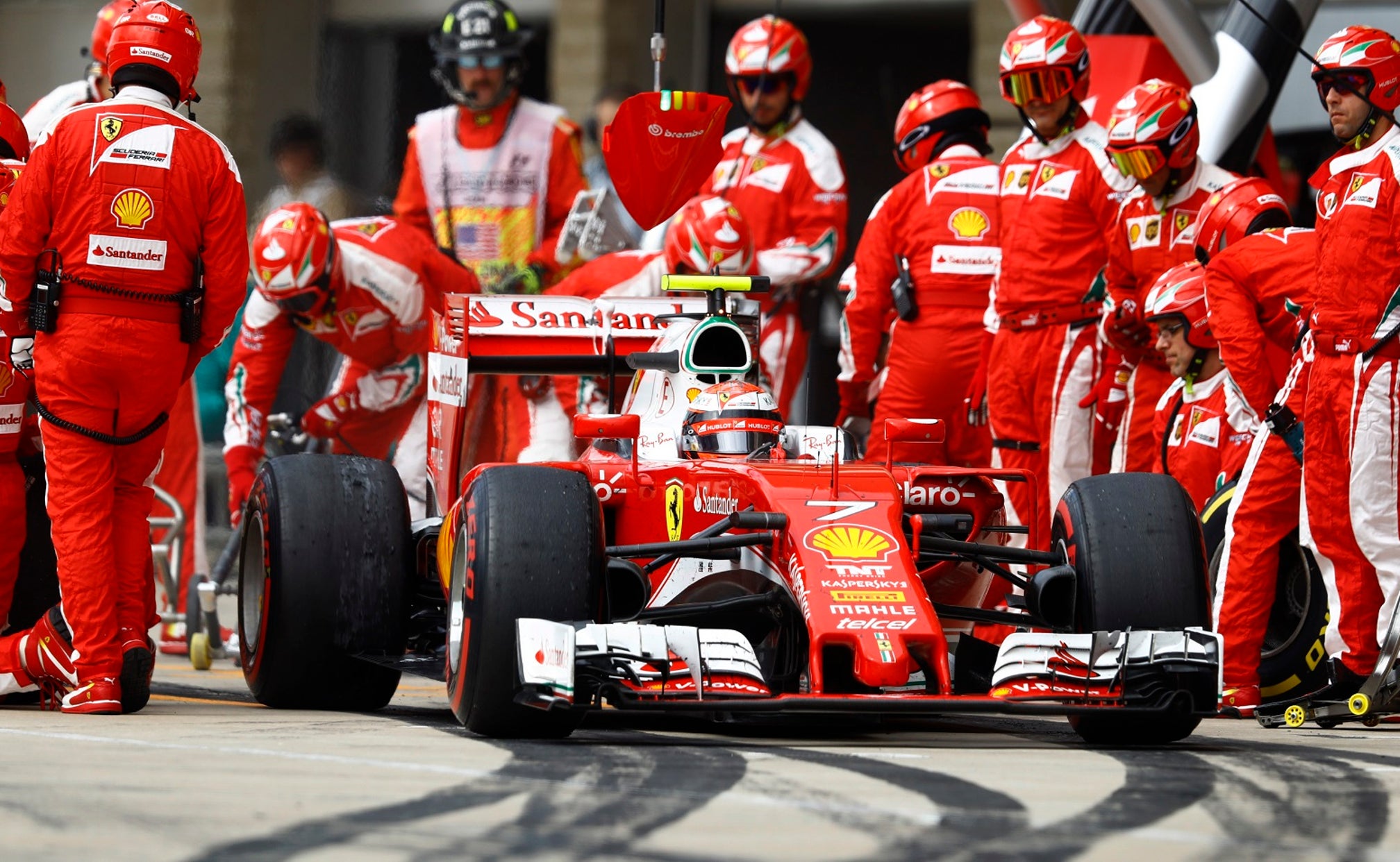 Ferrari Fined 5 000 Euros For Kimi Raikkonen S Unsafe Release Fox Sports
