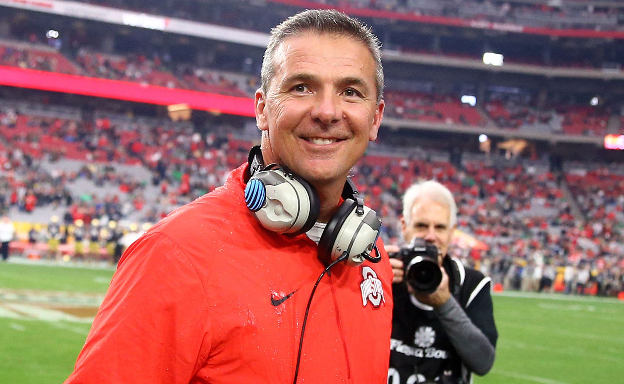 Urban Meyer Tricked An Ohio State Recruit Into Thinking He Took The L A Rams Job Fox Sports But also, controversy follows everywhere he's been.