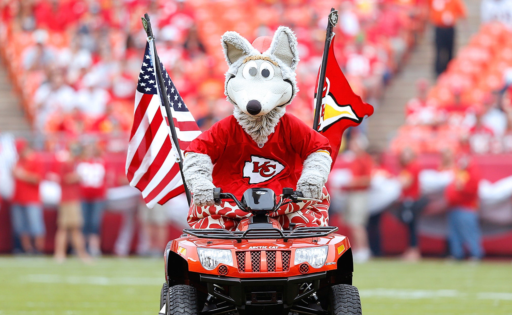 Chiefs' mascot reaches settlement over injury during zip line stunt | FOX Sports