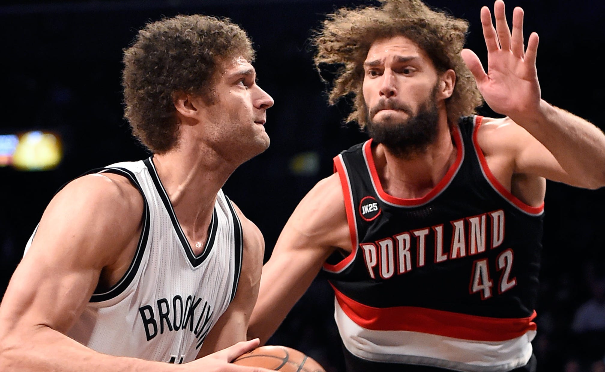 Youll Never Guess Who The First Nba Player Was To Block Robin Lopez Fox Sports 