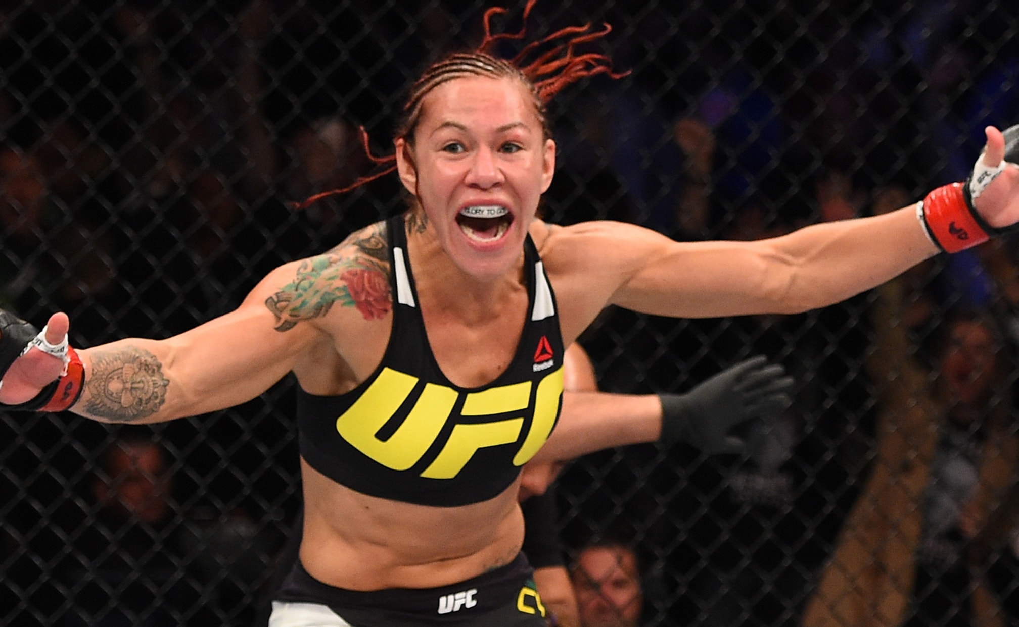 Cris brutalizes Lina Lansberg to earn second TKO win in the UFC