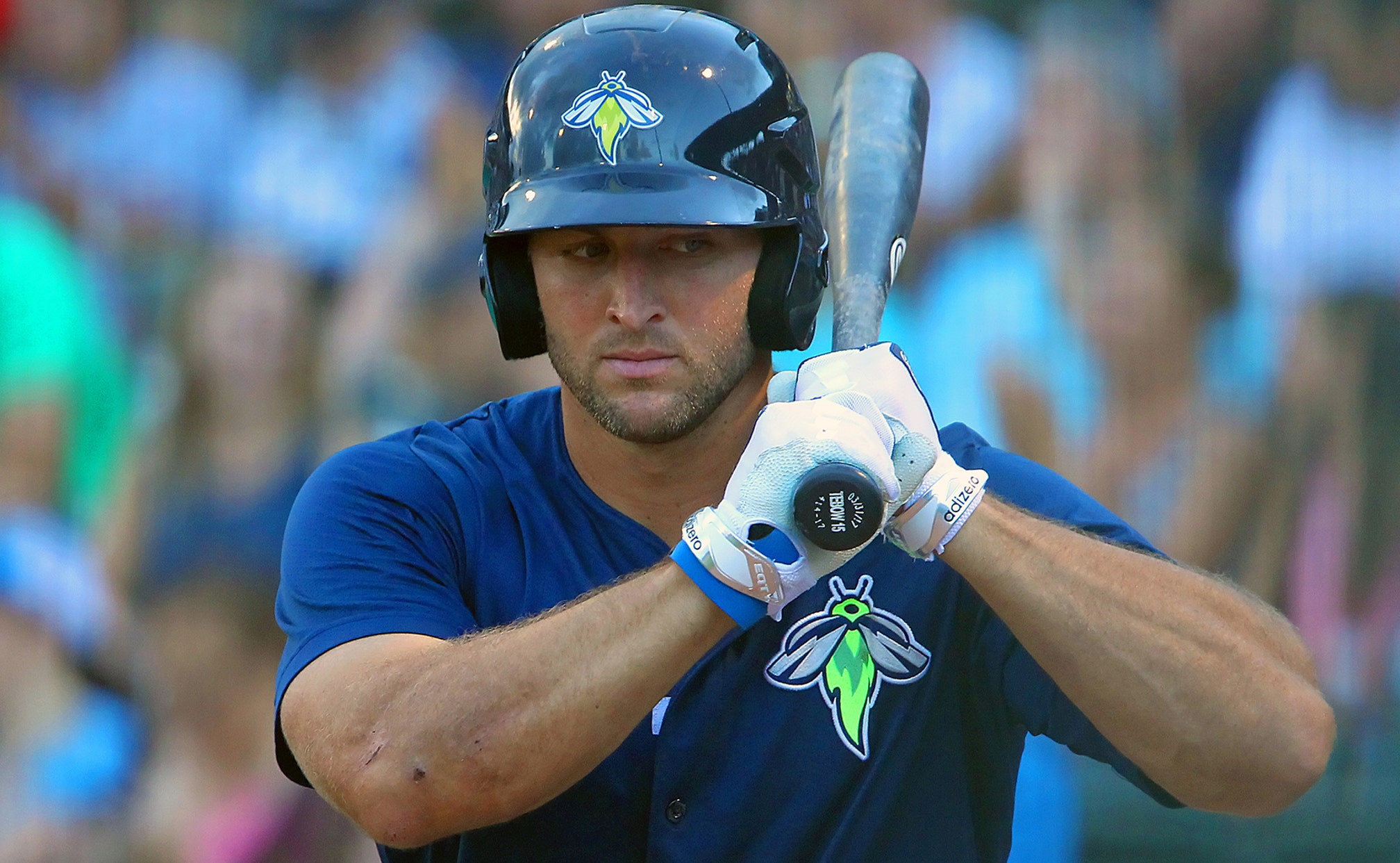 Tim Tebow mocked relentlessly by minor league team | FOX ...