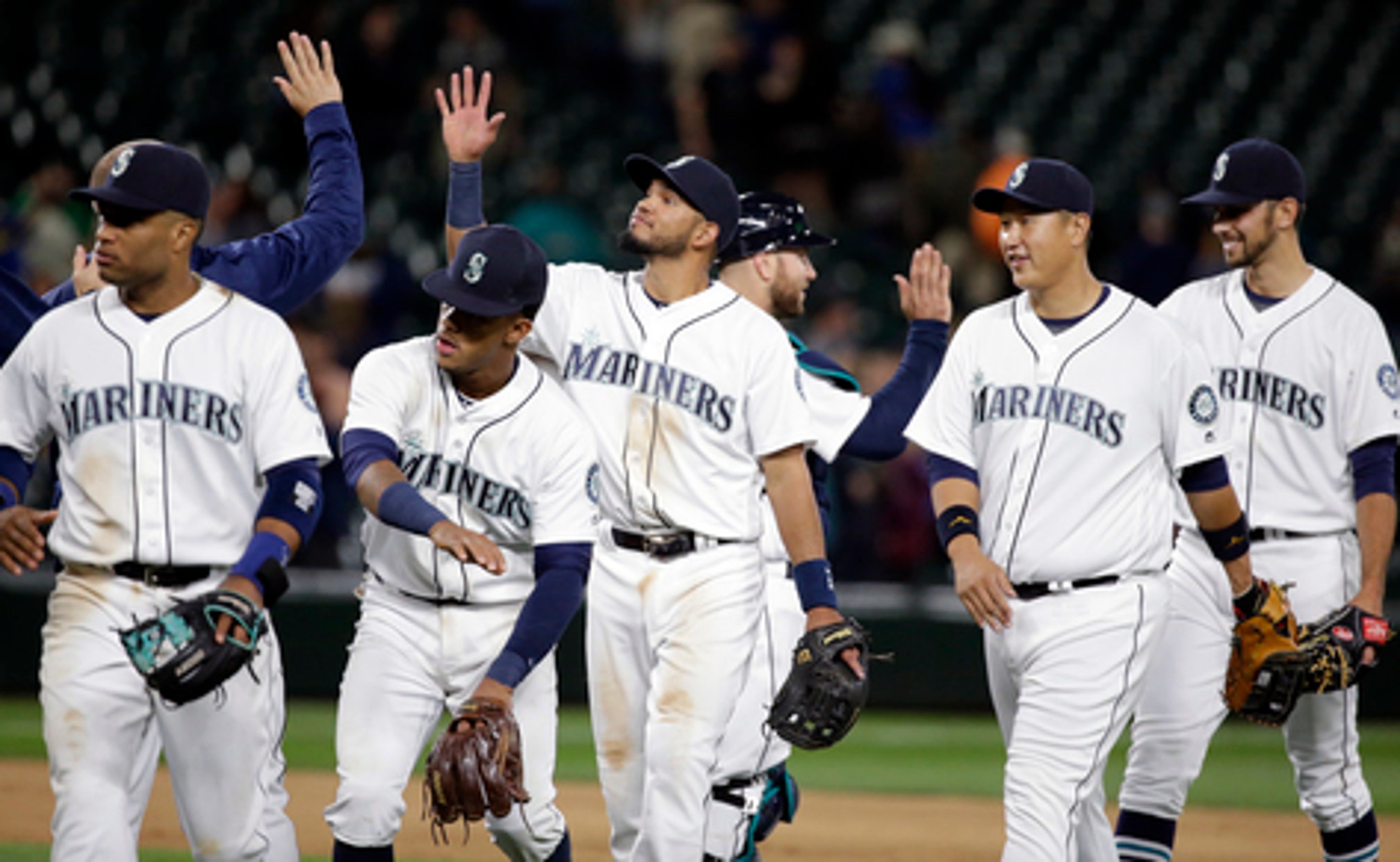 Mariners use pair of home runs to beat Rays 64 FOX Sports
